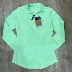 The North Face Winter Warm Essential 1/4 Zip Top, Small